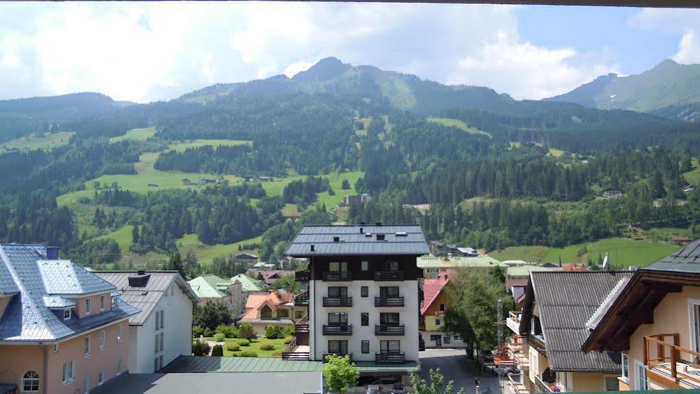 Kaiser-Franz Bad Hofgastein Buitenkant foto